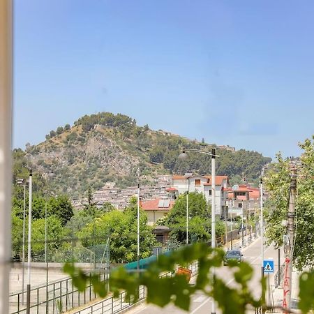 Cereni Guesthouse Berat Bagian luar foto