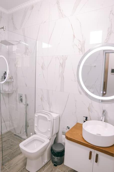 Cereni Guesthouse Berat Bagian luar foto